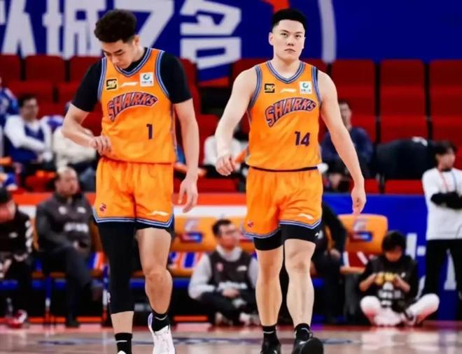 风云突变广厦男篮赛前内部沟通马赛冲刺阶段手感冰凉，连对手都承认：圣安东尼奥马刺集结日临场应变的简单介绍