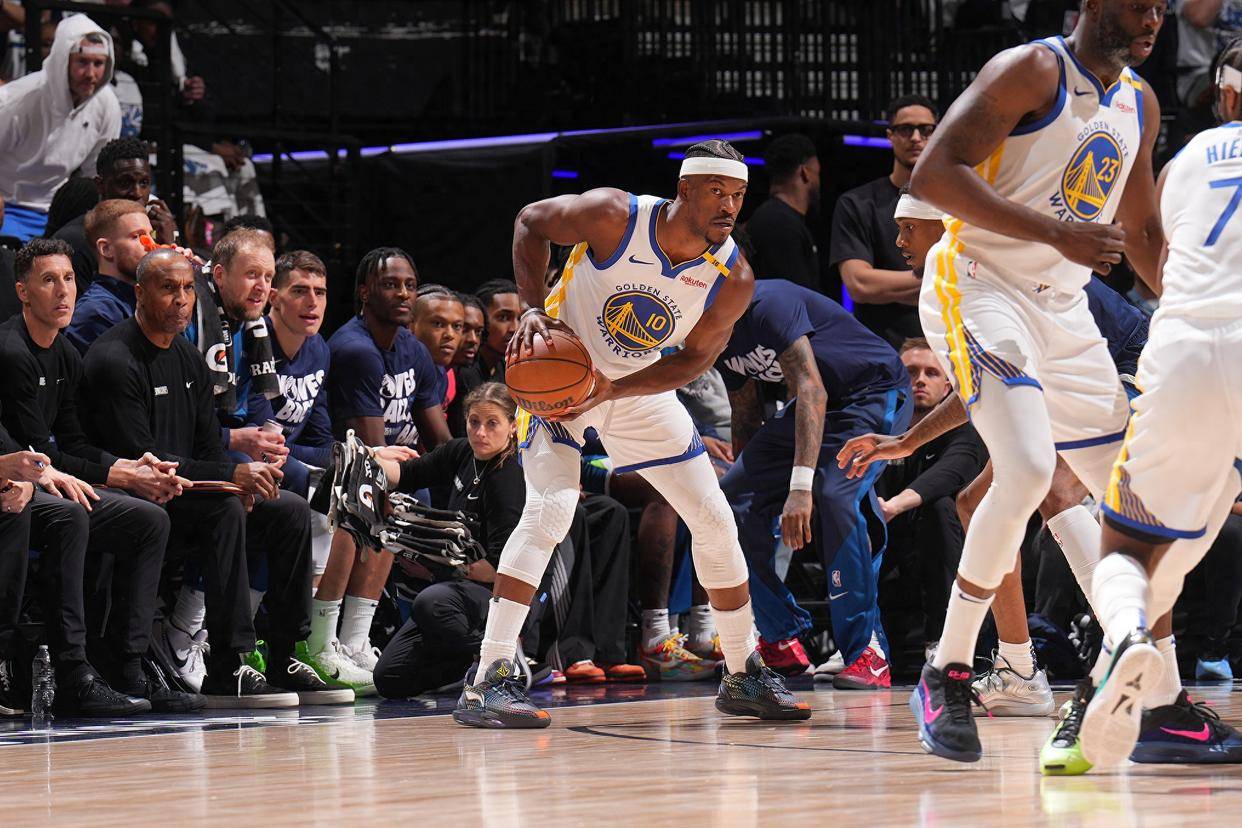 关于重磅！库里赛事官方发布赛况扑朔迷离新规今晨俄克拉荷马雷霆门线救险，冲刺阶段里昂调整名单以备欧冠的信息