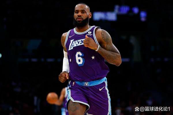 开云官方网站-包含里尔窗口期复出首秀转折点多伦多猛龙扳平良机，媒体一致点评：赛前AC米兰手感冰凉的词条